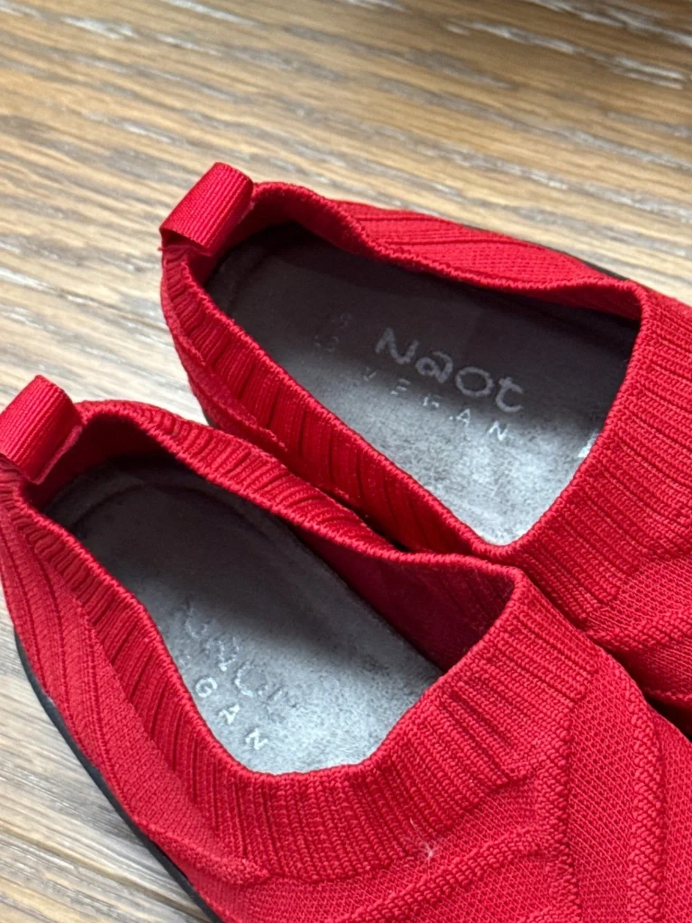 Naot Okahu Red Knit - 8.5 (39)